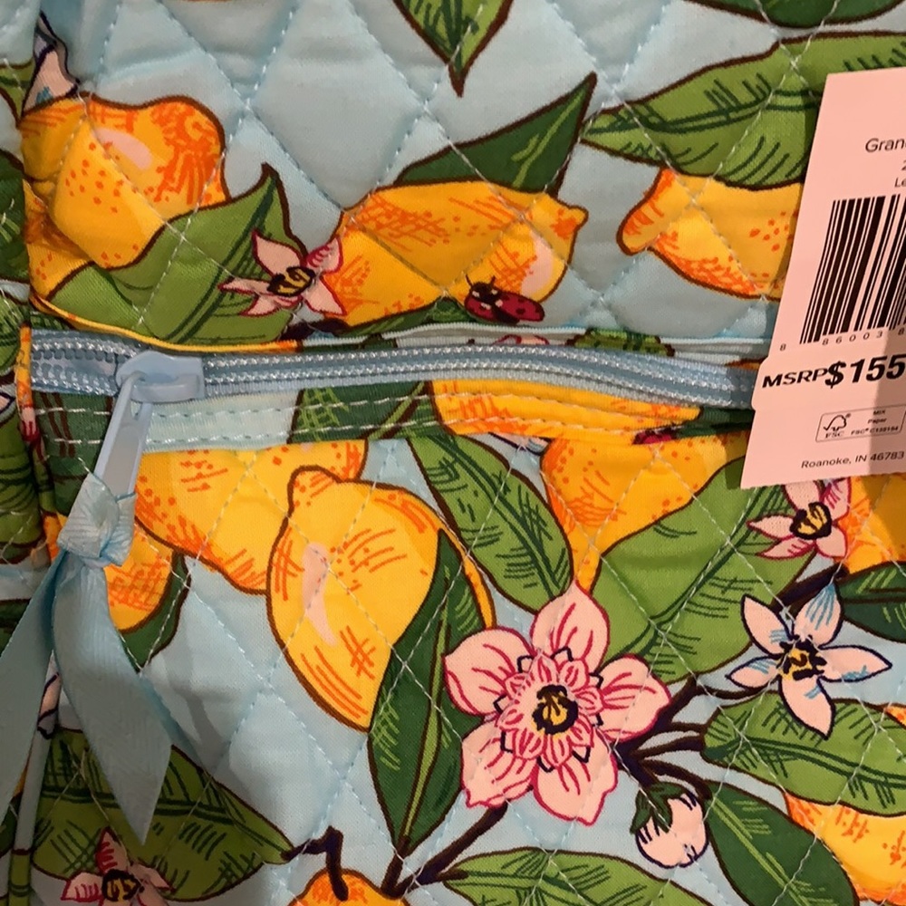 ‼️holiday sale-FIRM‼️ NWT vera bradley grand traveler duffel bag lemon grove - Picture 4 of 10